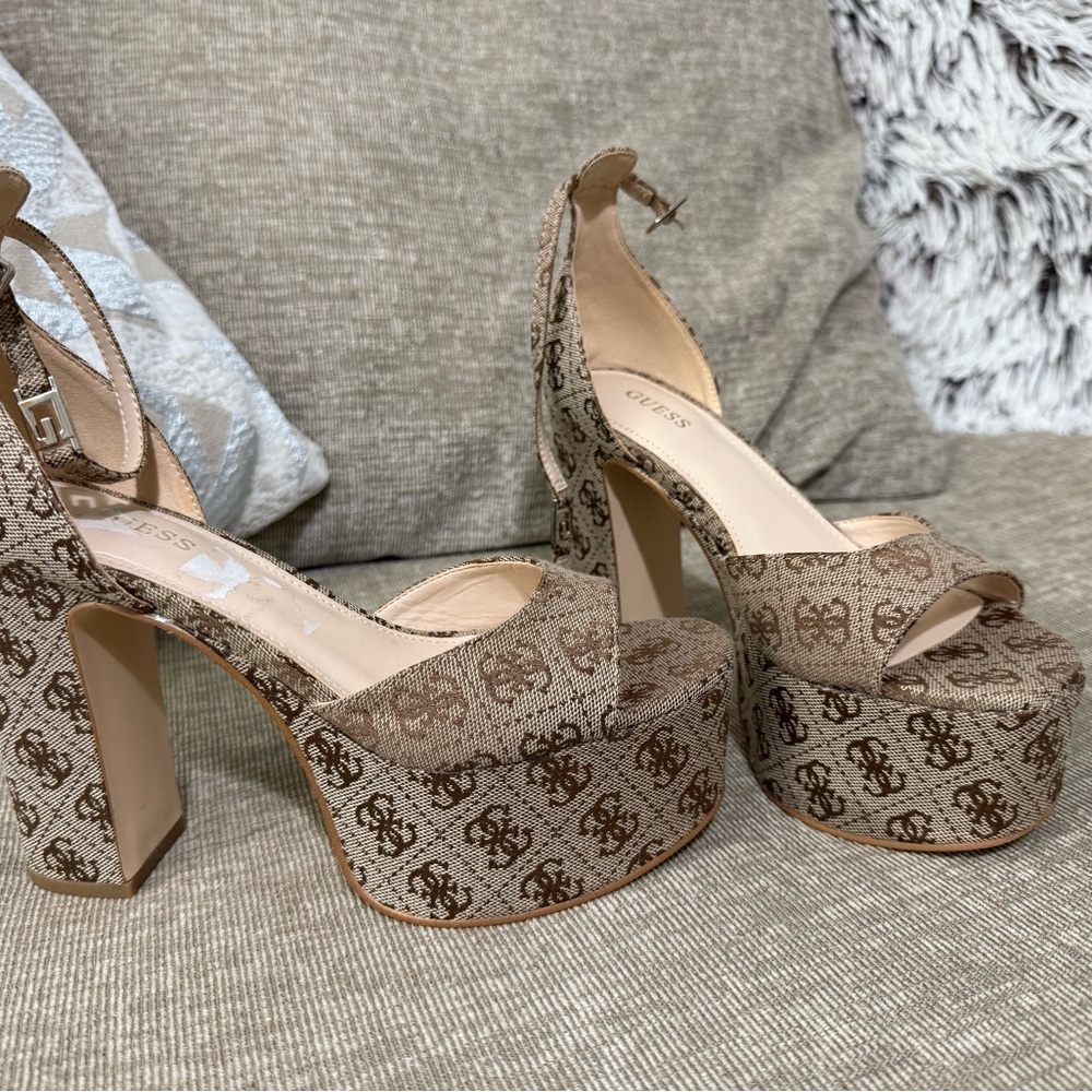 GUESS Tan Monogram Platform Heels